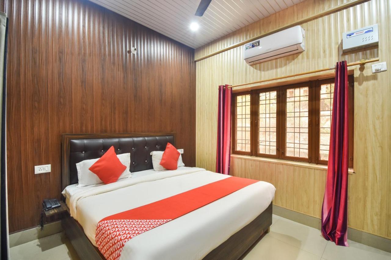 Oyo Flagship Yuvraj Inn Rājpur Eksteriør bilde