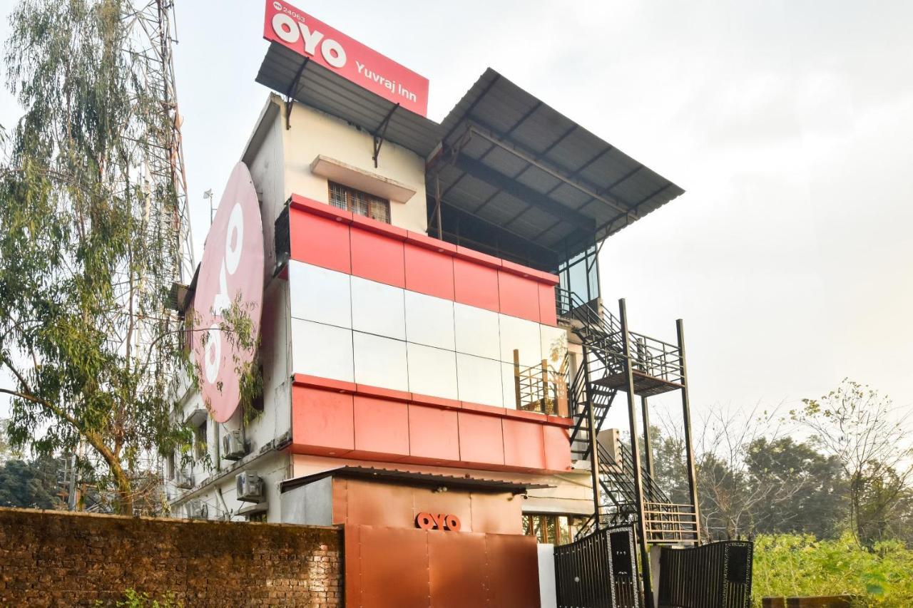 Oyo Flagship Yuvraj Inn Rājpur Eksteriør bilde